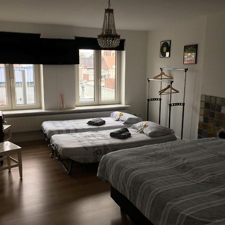 B&B Check Mate Roermond Bagian luar foto