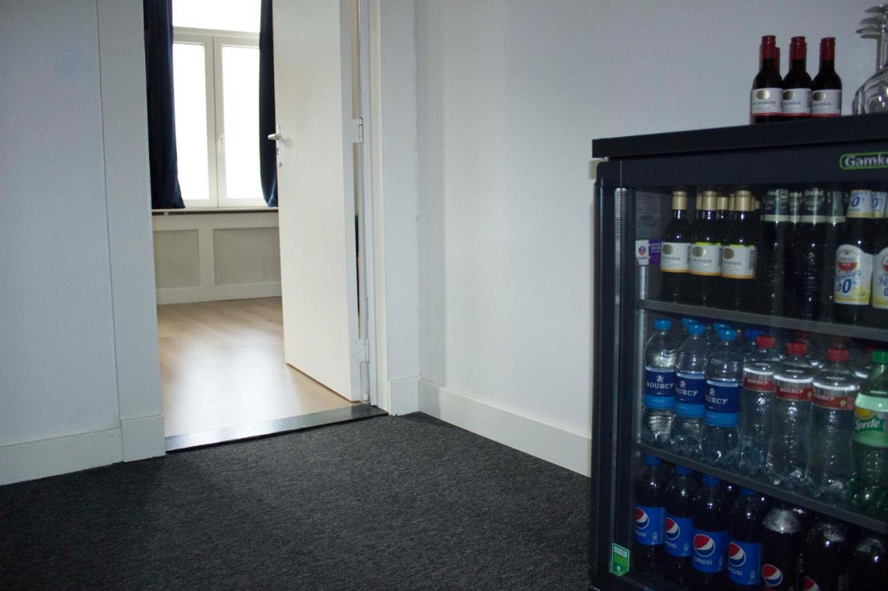 B&B Check Mate Roermond Bagian luar foto